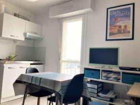 Studio cosy 15m² à 5min de la plage – Tout équipé, sécurisé, proche commerces, nettoyage inclus - FR-1-646-12